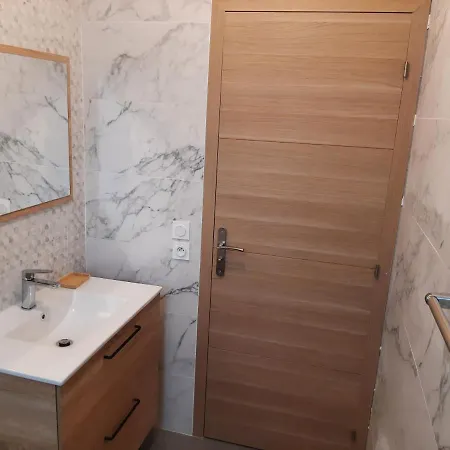 Appartement T3 Grande Terrasse Et Jacuzzi Privatif La Ciotat