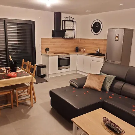 Apartment T3 Grande Terrasse Et Jacuzzi Privatif La Ciotat
