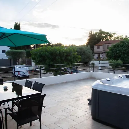 T3 Grande Terrasse Et Jacuzzi Privatif Apartment *